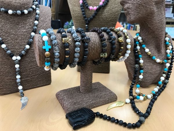 Angel Wing / Black Agate - Gemstone Bracelet - Image 2